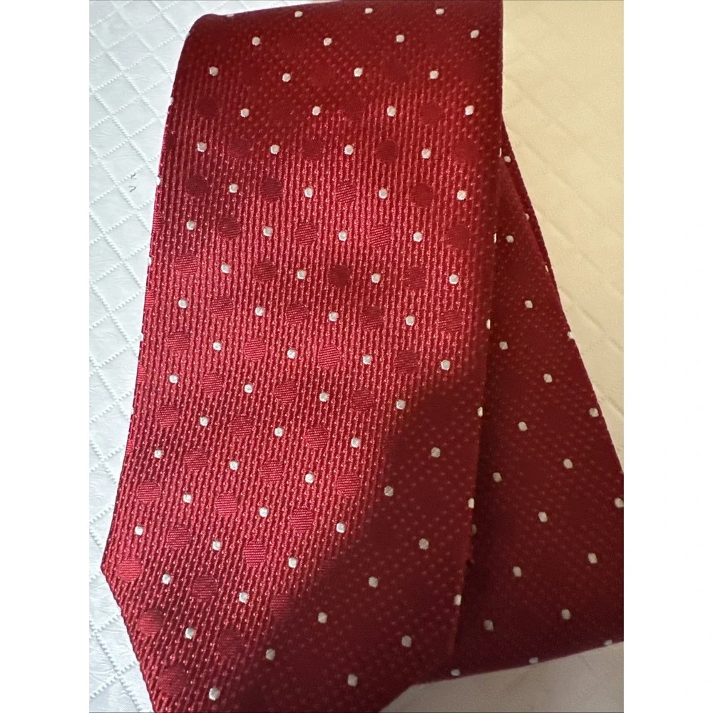Countess Mara Necktie MARA 100% Silk Red Ivory Polka Dot‎ Textured Weave Tie